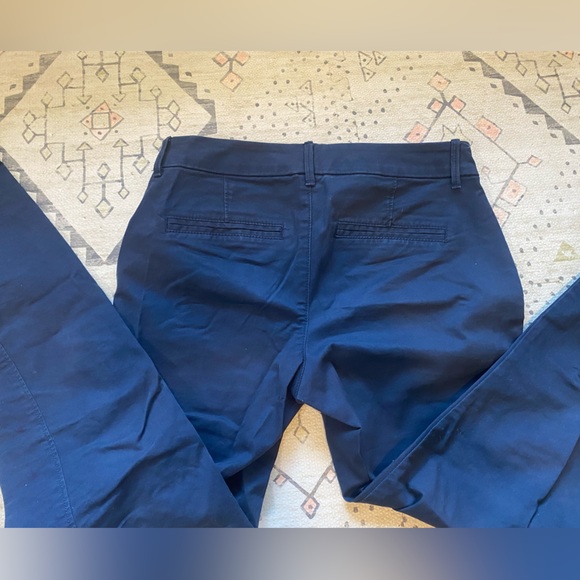 Old Navy skinny women’s chino pant - Picture 3 of 4